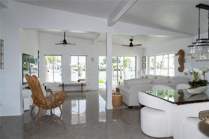 Image No.59-4 Bed Property for sale