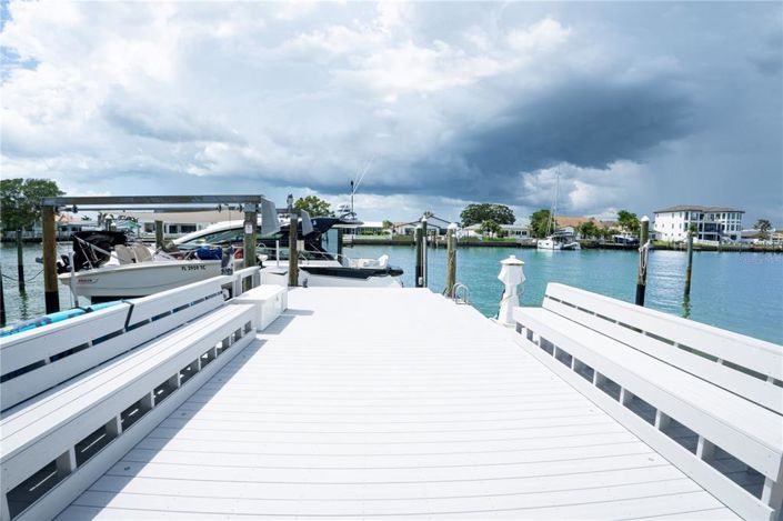 Image No.6-4 Bed Property for sale