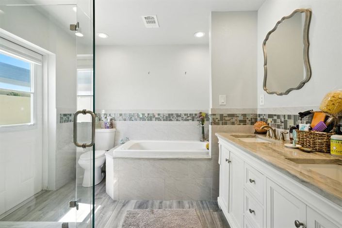 Image No.18-2 Bed Property for sale