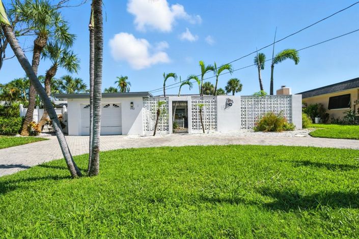 Image No.2-2 Bed Property for sale