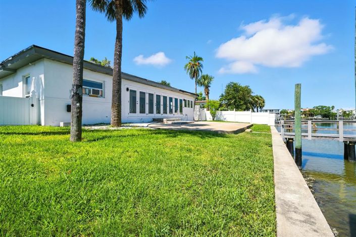 Image No.26-2 Bed Property for sale