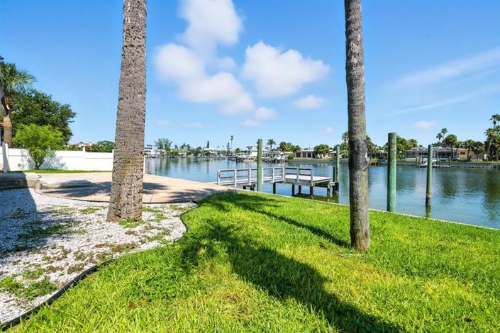 Image No.27-2 Bed Property for sale