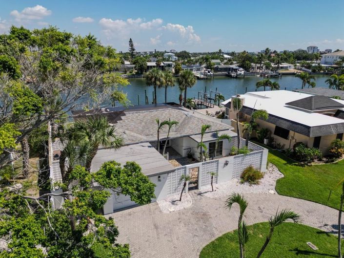 Image No.34-2 Bed Property for sale