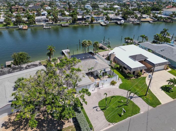 Image No.36-2 Bed Property for sale