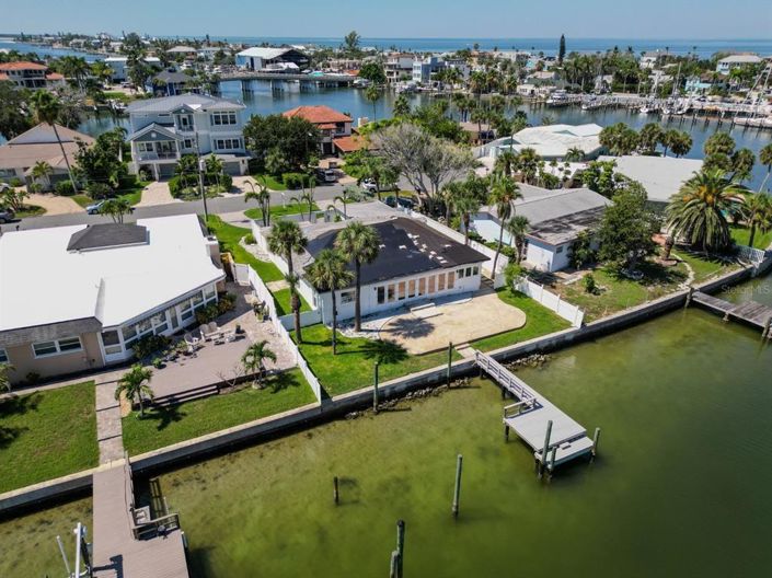 Image No.42-2 Bed Property for sale