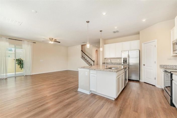 Image No.2-4 Bed Property for sale