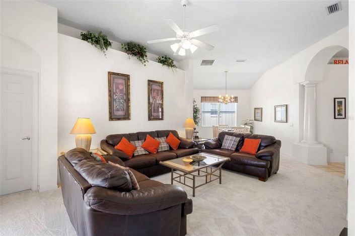 Image No.11-4 Bed Property for sale