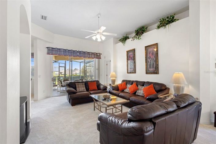 Image No.12-4 Bed Property for sale