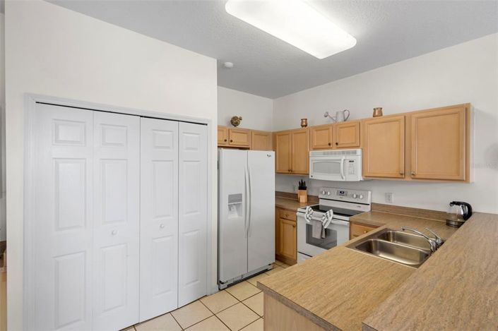 Image No.18-4 Bed Property for sale