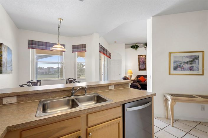 Image No.20-4 Bed Property for sale