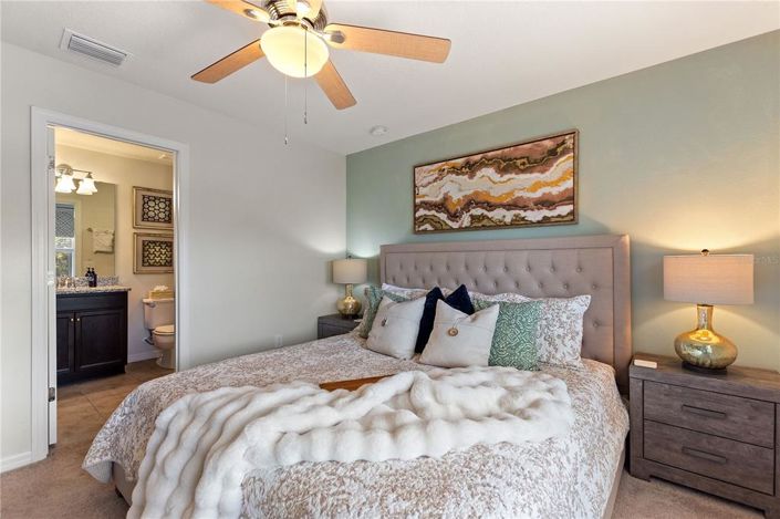 Image No.40-5 Bed Property for sale