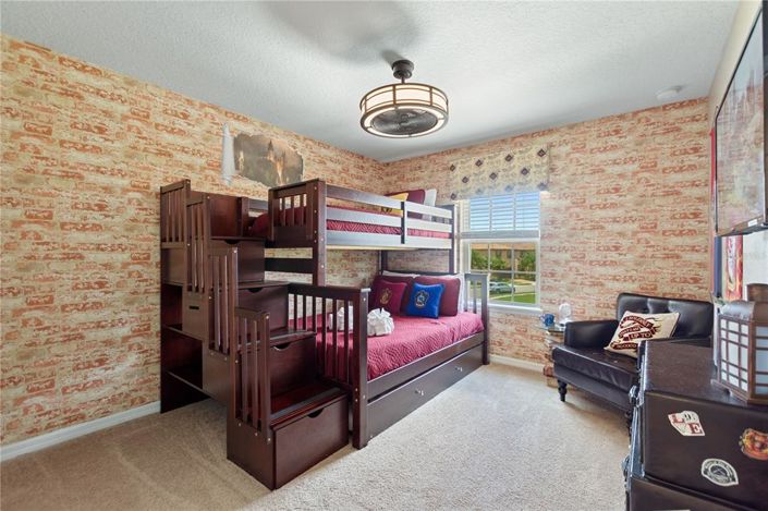 Image No.42-5 Bed Property for sale