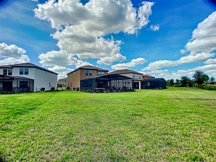 Image No.56-5 Bed Property for sale