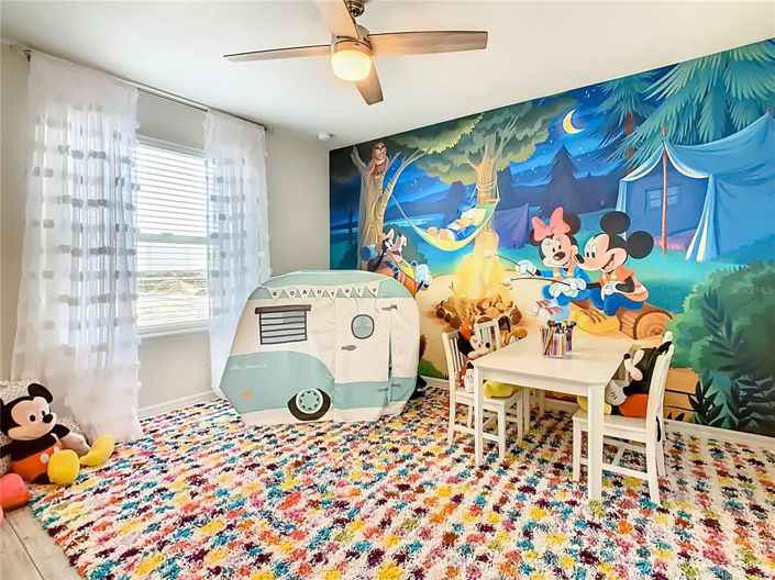 Image No.19-8 Bed Property for sale