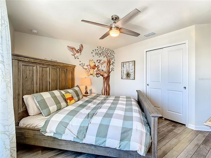 Image No.32-8 Bed Property for sale