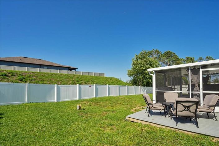 Image No.19-3 Bed Property for sale