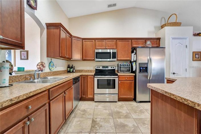 Image No.5-3 Bed Property for sale