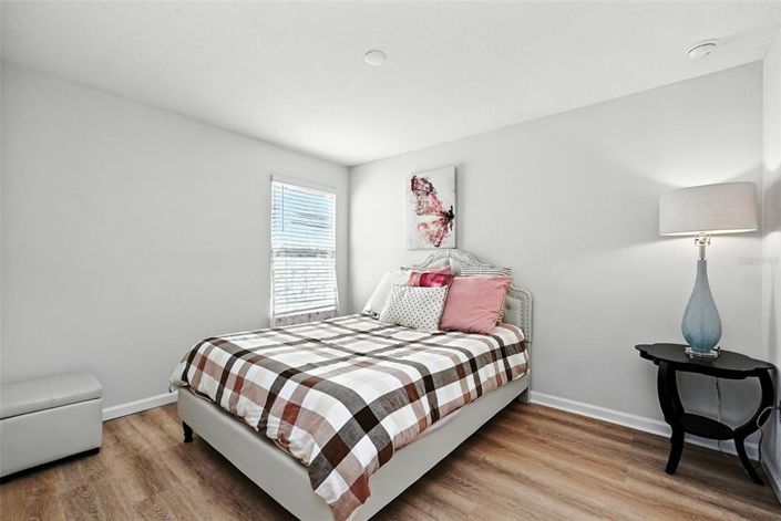 Image No.20-3 Bed Property for sale