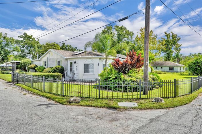 Image No.2-4 Bed Property for sale