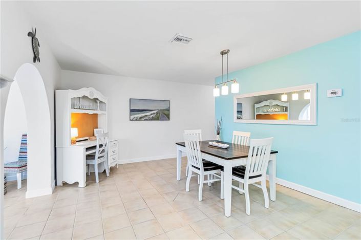 Image No.12-2 Bed Property for sale