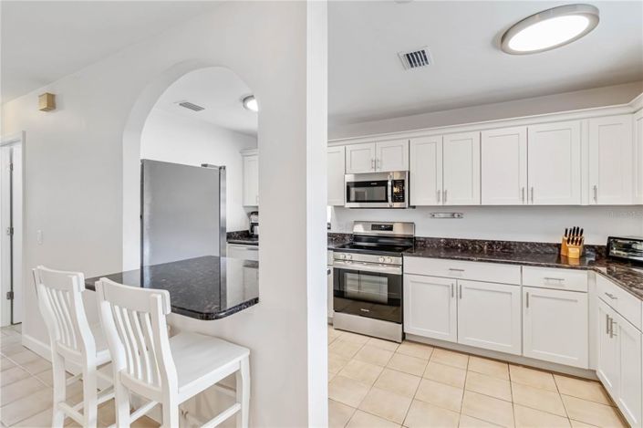 Image No.15-2 Bed Property for sale