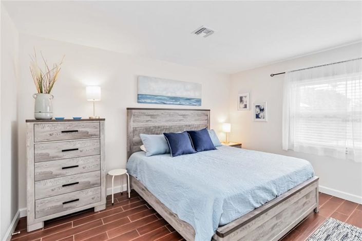 Image No.29-2 Bed Property for sale