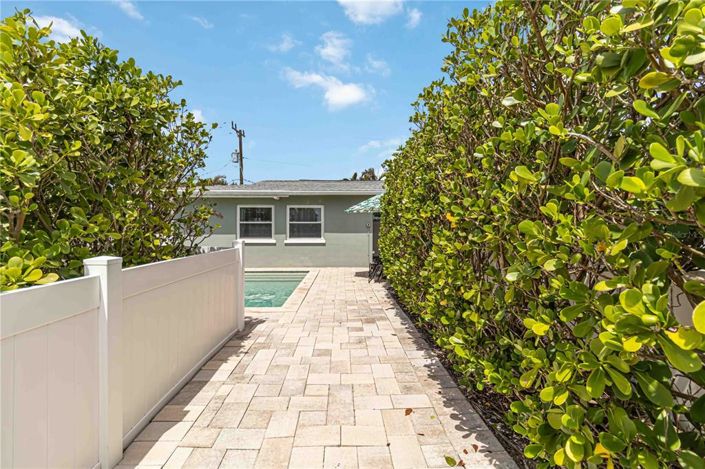 Image No.5-2 Bed Property for sale