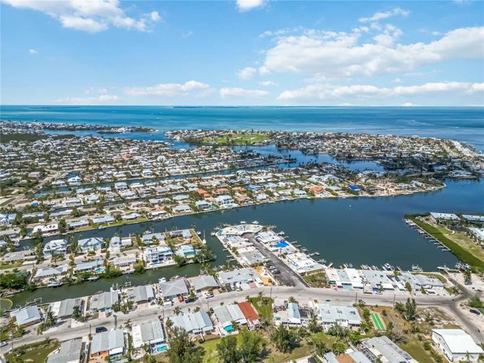 Image No.50-2 Bed Property for sale