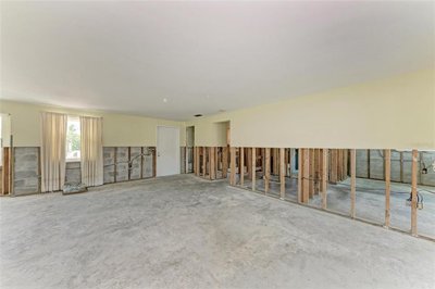 3854745b