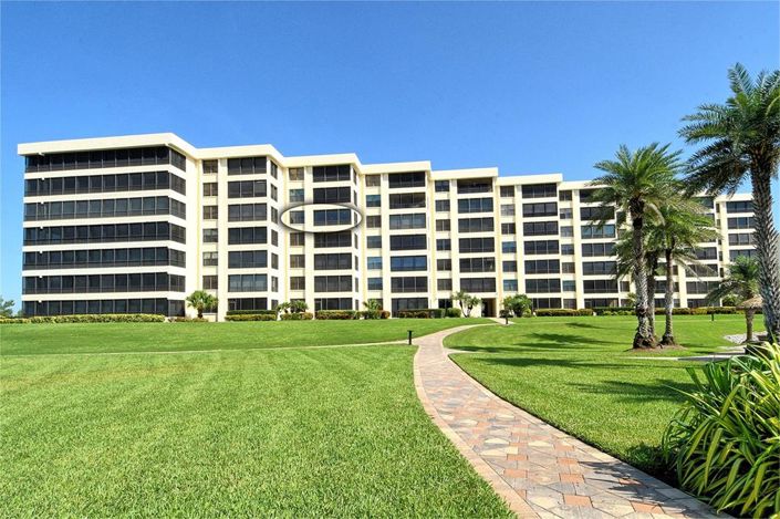 Image No.3-2 Bed Property for sale