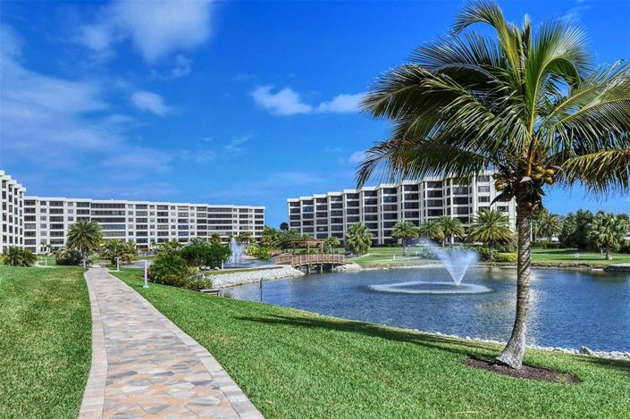 Image No.46-2 Bed Property for sale