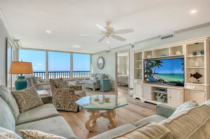 Image No.7-2 Bed Property for sale