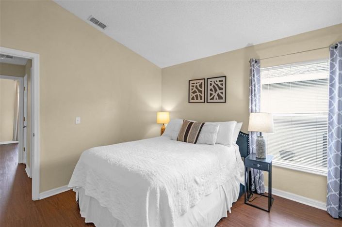 Image No.24-3 Bed Property for sale