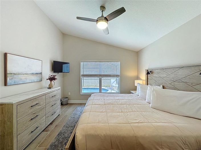 Image No.25-3 Bed Property for sale