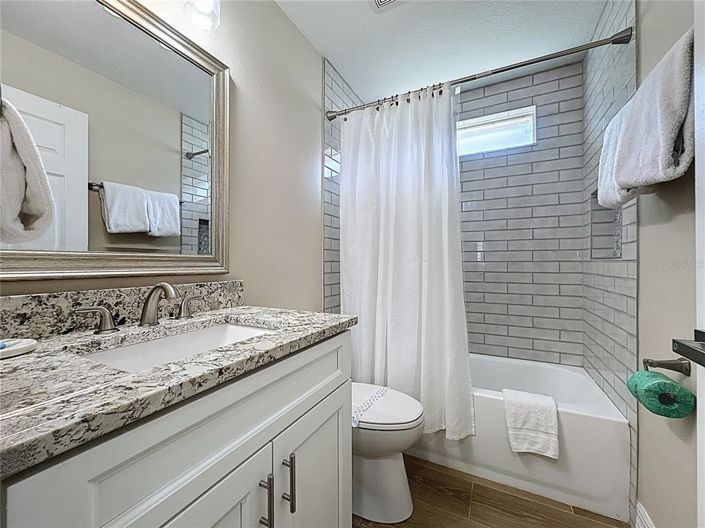 Image No.32-3 Bed Property for sale