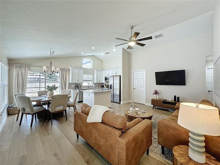 Image No.9-3 Bed Property for sale