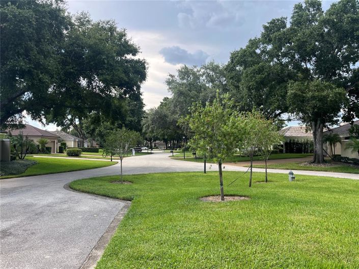 Image No.8-3 Bed Property for sale