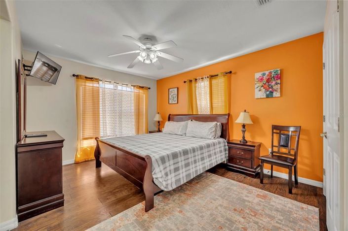 Image No.24-6 Bed Property for sale