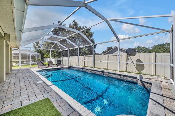 Image No.35-6 Bed Property for sale