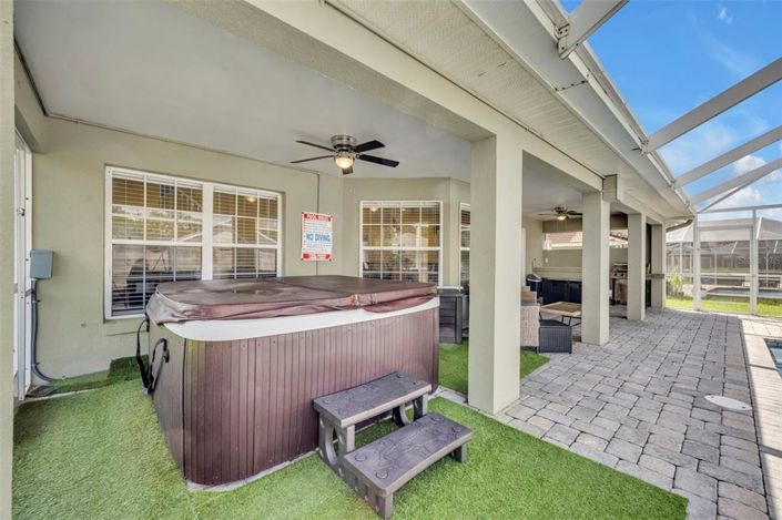 Image No.37-6 Bed Property for sale