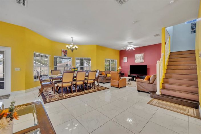 Image No.5-6 Bed Property for sale