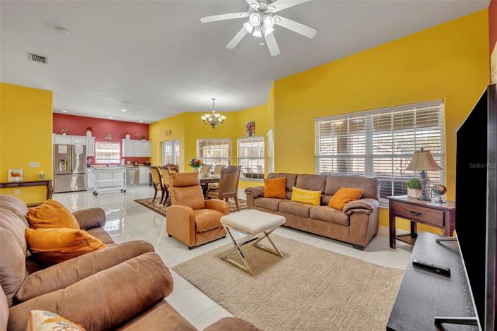 Image No.7-6 Bed Property for sale