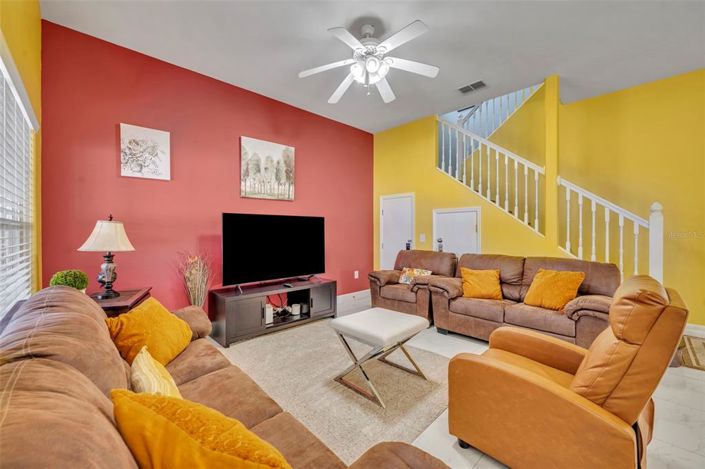 Image No.9-6 Bed Property for sale