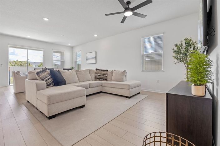 Image No.8-Propriété de 4 chambres à vendre à Davenport