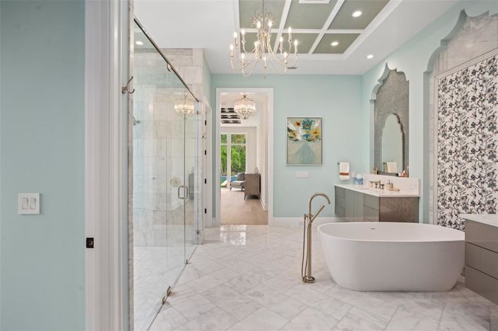 Image No.18-5 Bed Property for sale