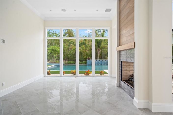 Image No.19-5 Bed Property for sale