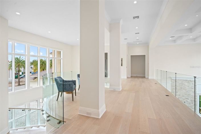 Image No.35-5 Bed Property for sale