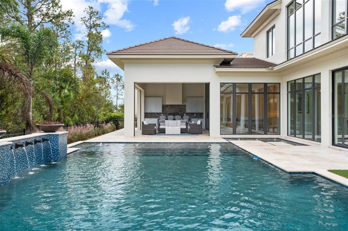 Image No.57-5 Bed Property for sale