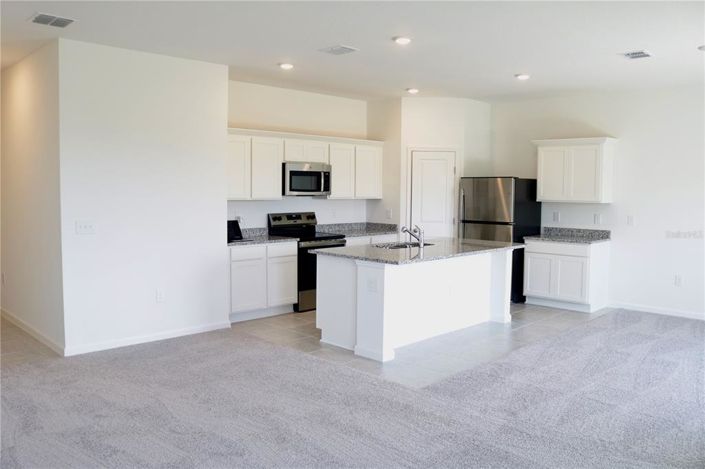 Image No.12-4 Bed Property for sale