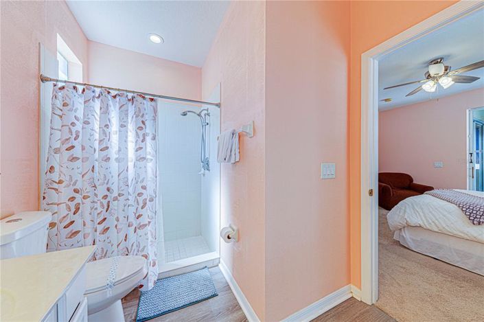 Image No.28-4 Bed Property for sale